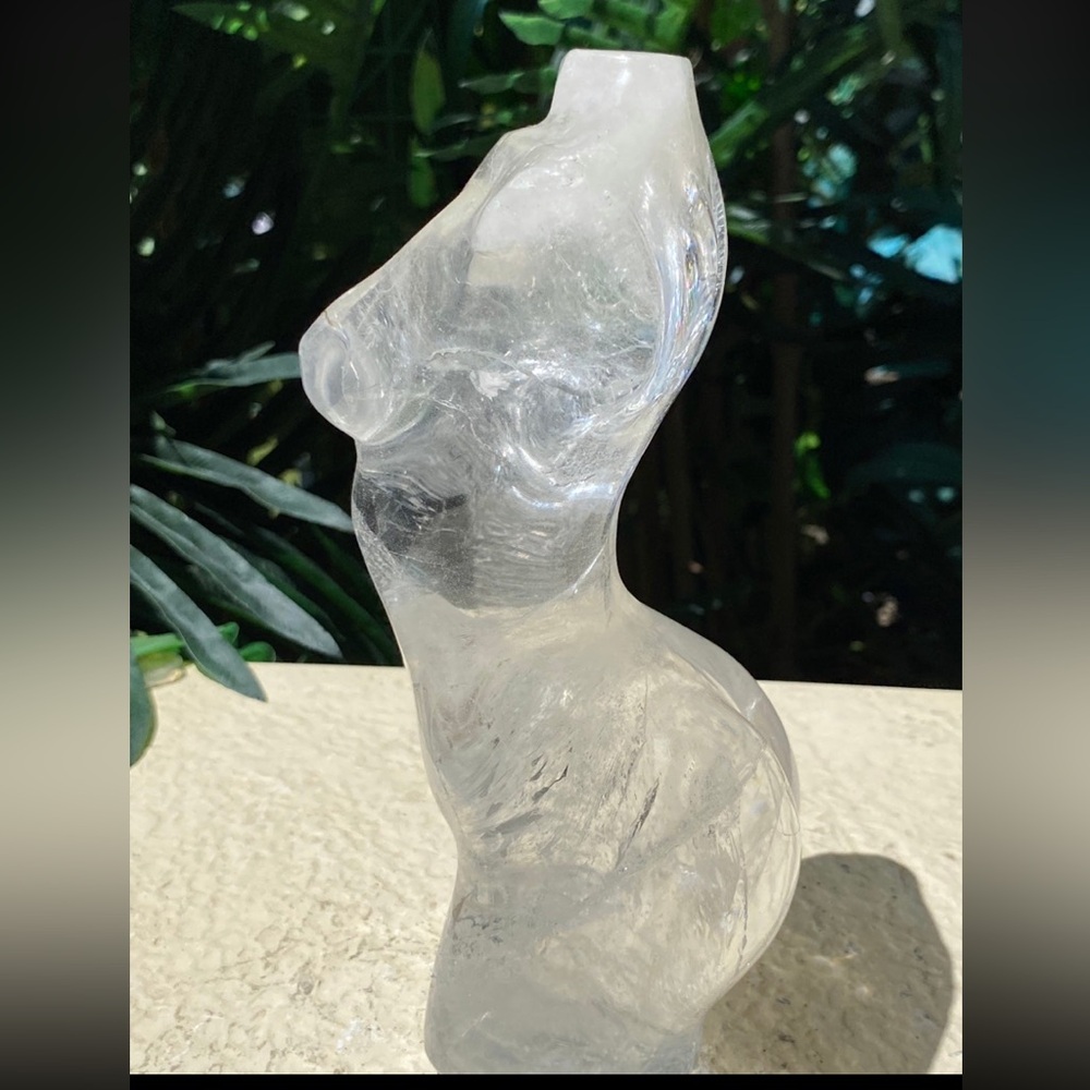 3LB Quartz Goddess - Picture 3 of 11